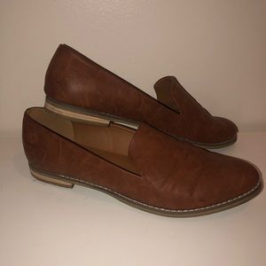 Size 11 brown faux leather indigo loafers